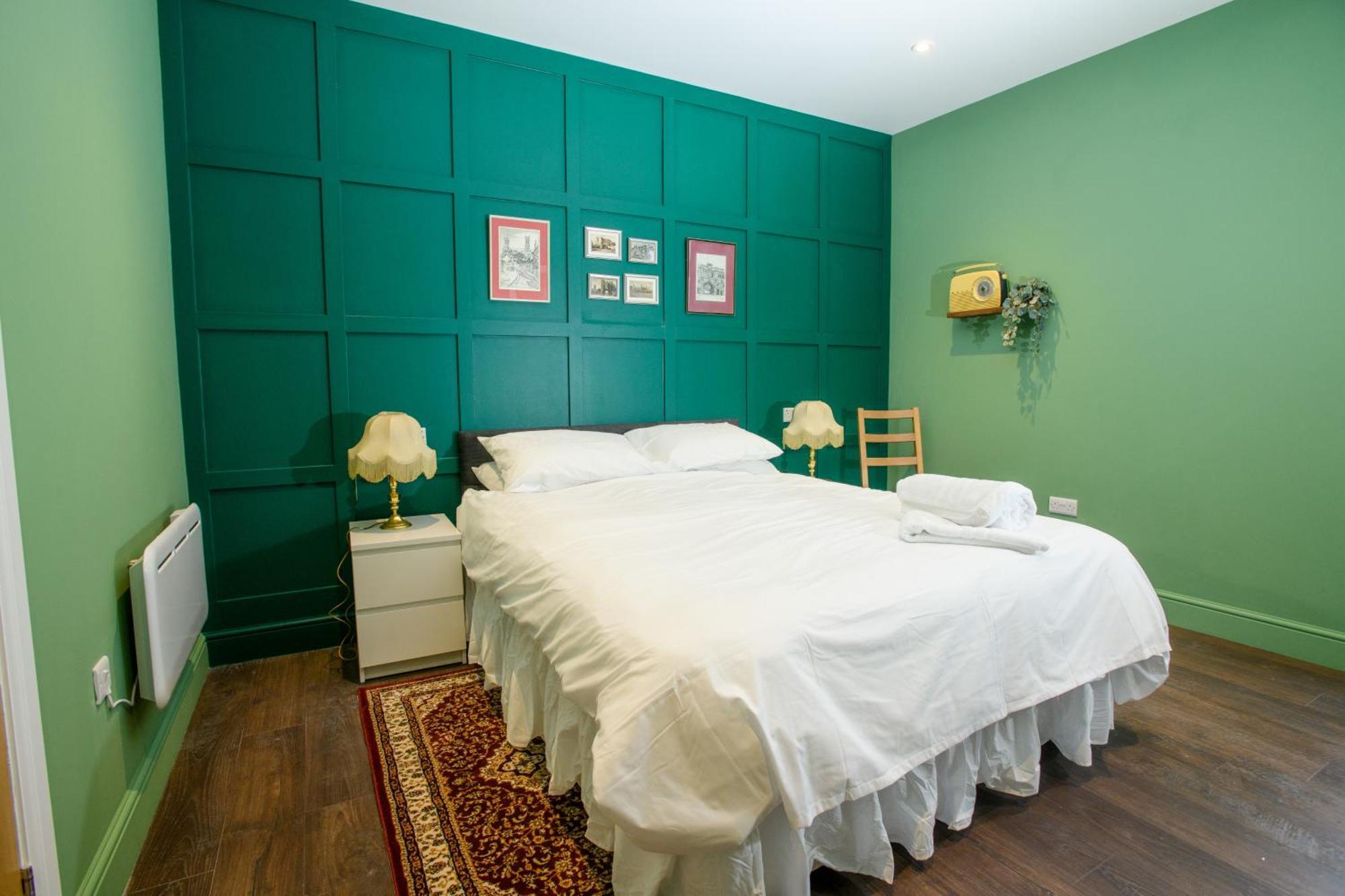 Tavmar Accommodation Линкълн Екстериор снимка